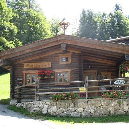 Almbruennerl Die Almhuette Auf Der Raffner Alm Ruhpolding Kamer foto