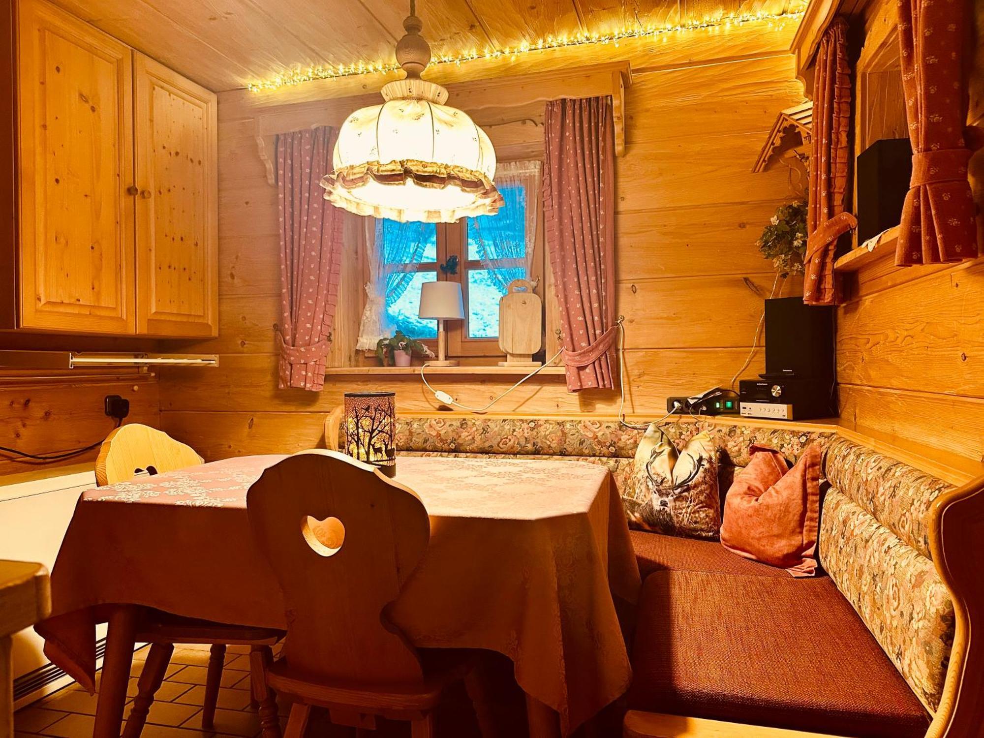 Almbruennerl Die Almhuette Auf Der Raffner Alm Ruhpolding Buitenkant foto