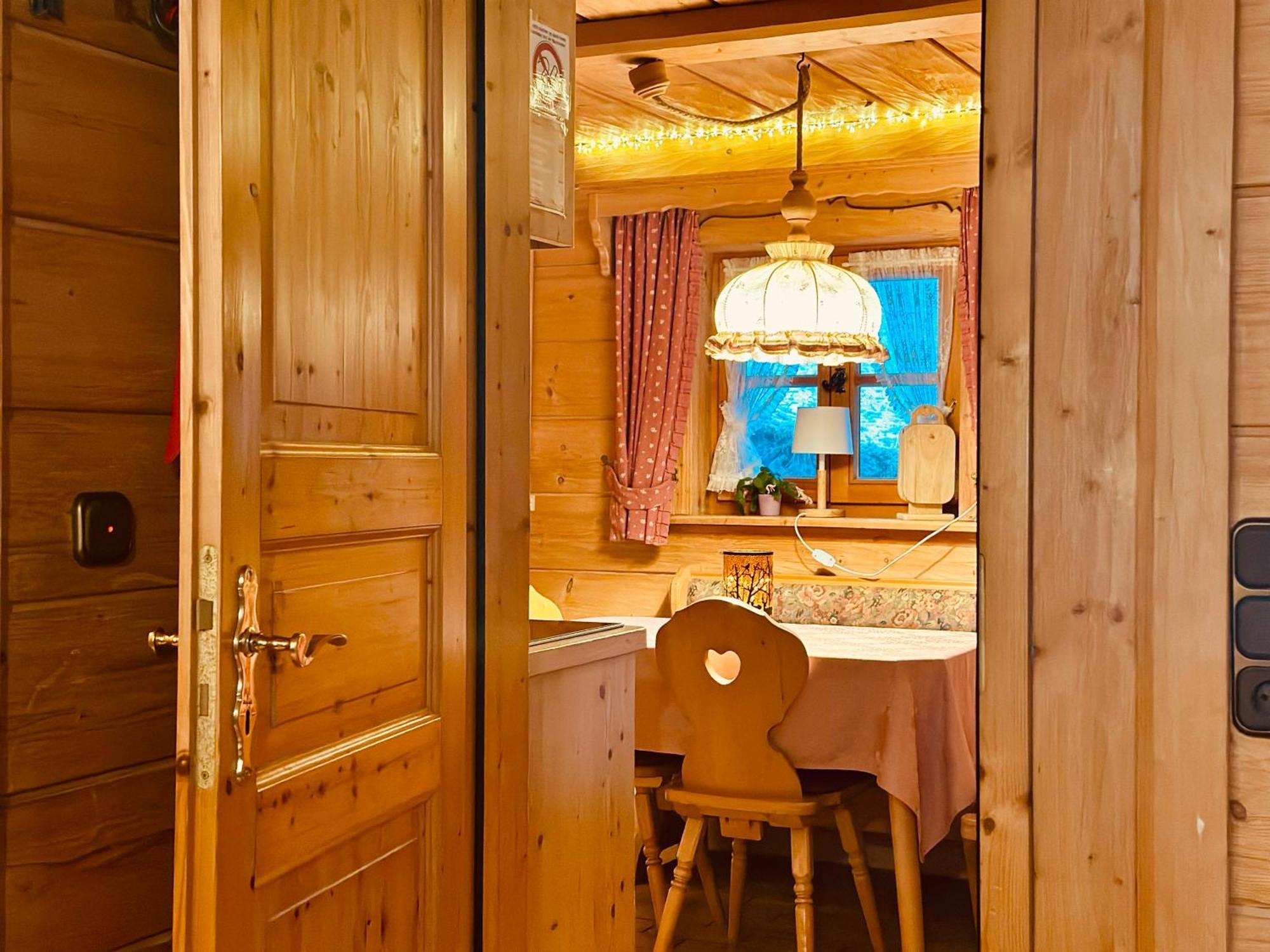 Almbruennerl Die Almhuette Auf Der Raffner Alm Ruhpolding Buitenkant foto