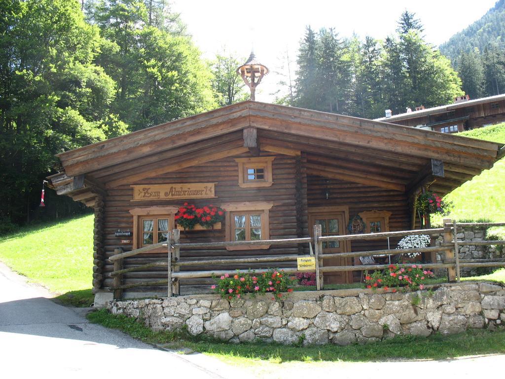 Almbruennerl Die Almhuette Auf Der Raffner Alm Ruhpolding Kamer foto